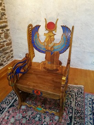 fauteuil egyptien Isis Hathor